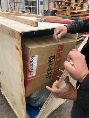 Bentonietpelletmachine met een capaciteit van 1 ton per uur en een aangepaste spanning