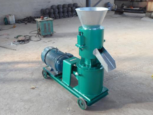 Eerste klassen technologie Flat Film Squeezed Pellets Machinery 3-30kw Feed Pellet Machine
