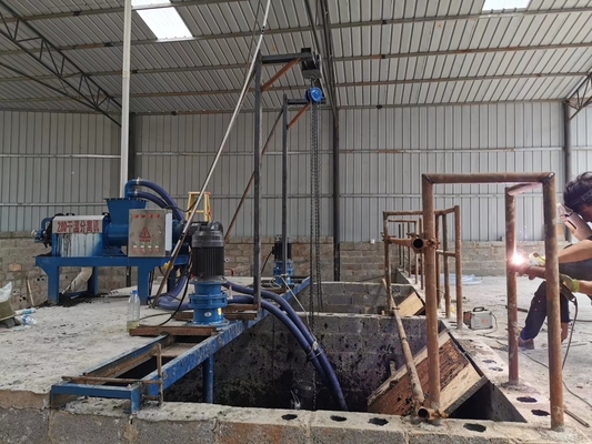 7kw vaste-vloeistofseparator Dehydrator Hopper Type Extracteerbaar Type met hoge capaciteit